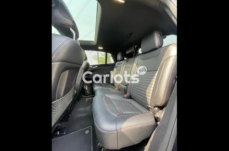 Tokunbo 2017 Mercedes Benz GLE43//AMG - 3/5