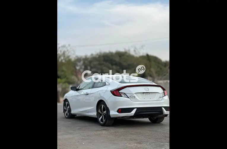 ACCIDENT FREE 2017 HONDA CIVIC TOURING - 4