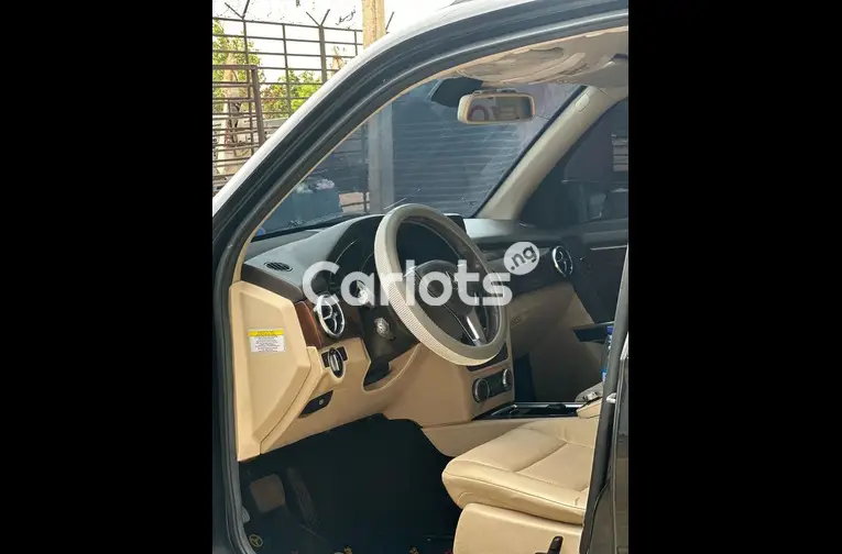2013 MERCEDES BENZ GLK350 for sale in Kaduna, Kaduna - photo 2 of 5