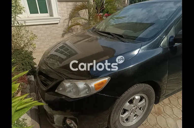 Distress sales REGISTERED 2012 TOYOTA COROLLA for sale in Abuja