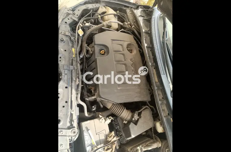 Distress sales REGISTERED 2012 TOYOTA COROLLA for sale in Abuja, FCT - photo 2 of 5