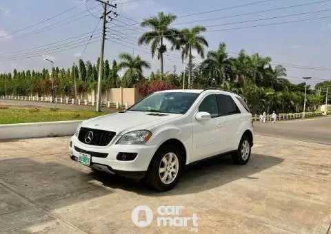 Super clean 2008 Mercedes Benz ML350 - 1/5