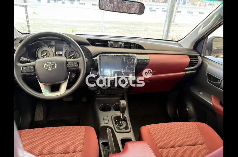 BRAND NEW 2025 TOYOTA HILUX for sale in Abuja, FCT - photo 3 of 5