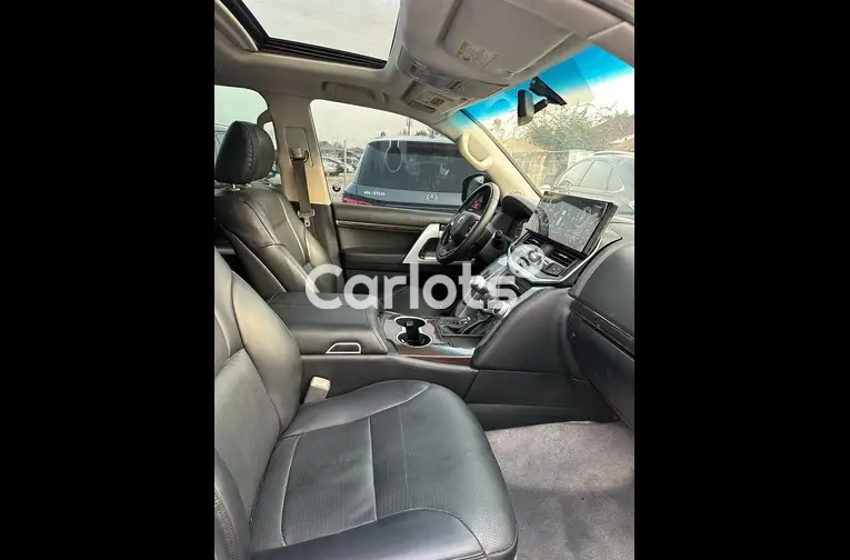 2023 UPGRADED TOYOTA LAND CRUISER for sale in Abuja, FCT - thumbnail 2
