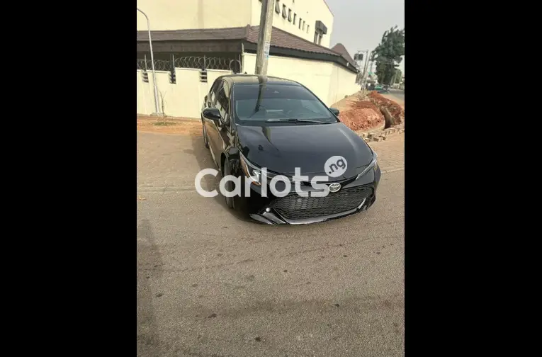 2020 Toyota corolla hatchback sport keyless for sale in Abuja, FCT - photo 1 of 5