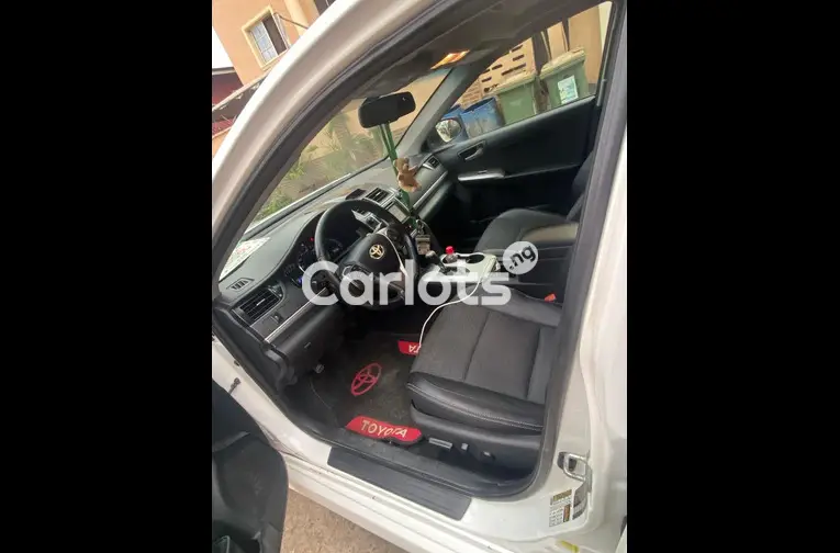Pre-Owned 2012 Toyota Camry Sport for sale in Surulere, Lagos - thumbnail 2
