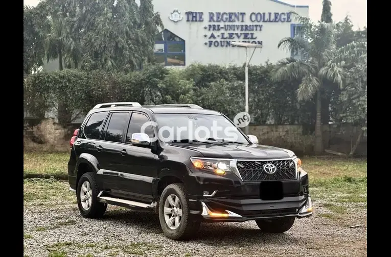 Nigerian Used 2019 UPGRADED TOYOTA LAND CRUISER PRADO for sale in Abuja, FCT