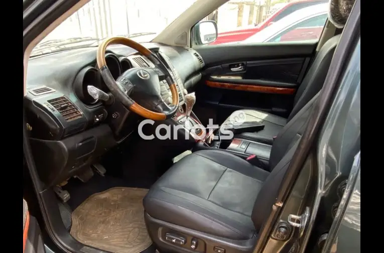Nigerian Used SUPER CLEAN 2008 LEXUS RX350 for sale in Kaduna - photo 3 of 5