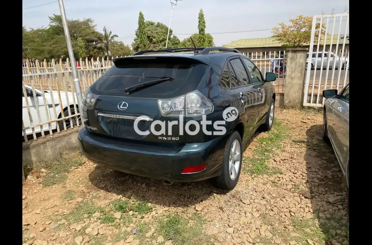 Nigerian Used SUPER CLEAN 2008 LEXUS RX350 for sale in Kaduna - photo 4 of 5