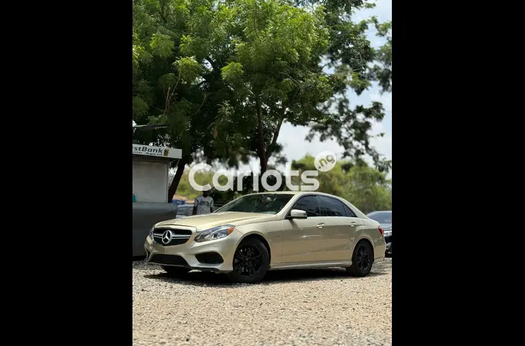 2015 UPGRADED MERCEDES BENZ E350 for sale in Abuja, FCT - thumbnail 2