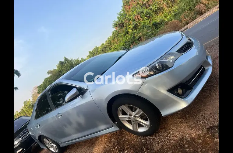 2013 TOYOTA CAMRY SE for sale in Abuja, FCT - photo 2 of 5