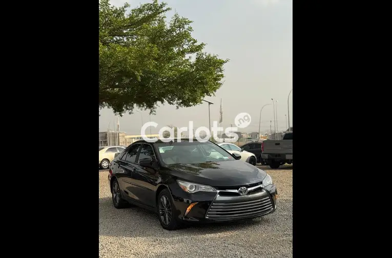 FOREIGN USED 2016 TOYOTA CAMRY SE for sale in Abuja, FCT