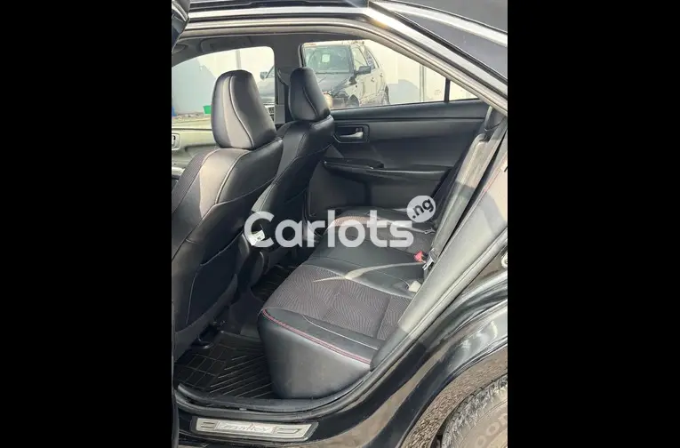 FOREIGN USED 2016 TOYOTA CAMRY SE for sale in Abuja, FCT - thumbnail 3