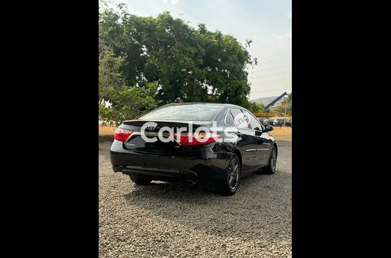 FOREIGN USED 2016 TOYOTA CAMRY SE for sale in Abuja, FCT - photo 4 of 5