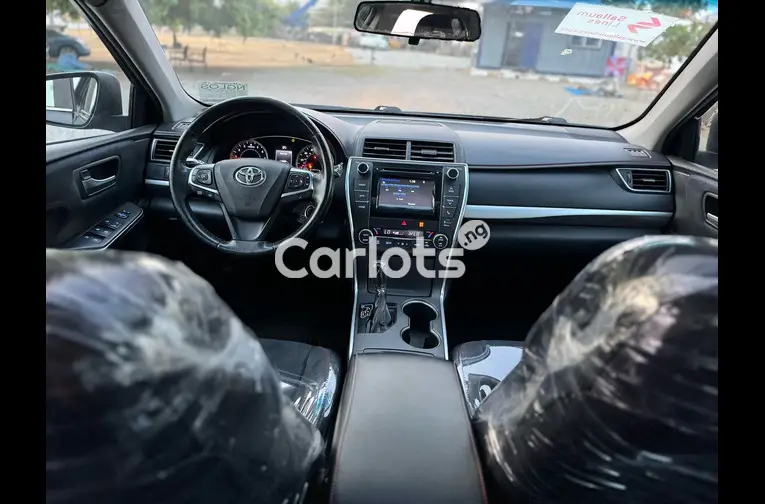 FOREIGN USED 2015 TOYOTA CAMRY XSE for sale in Abuja, FCT - thumbnail 2
