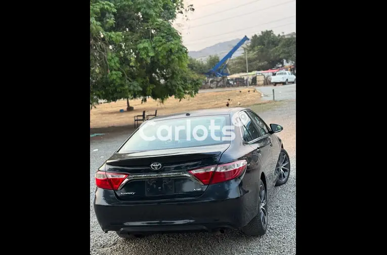 FOREIGN USED 2015 TOYOTA CAMRY XSE for sale in Abuja, FCT - photo 4 of 5