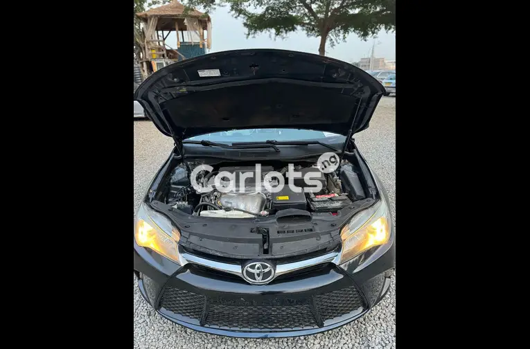FOREIGN USED 2015 TOYOTA CAMRY XSE for sale in Abuja, FCT - thumbnail 5