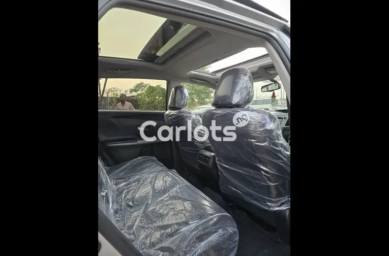 FOREIGN USED 2015 TOYOTA VENZA for sale in Kaduna, Kaduna - photo 3 of 5