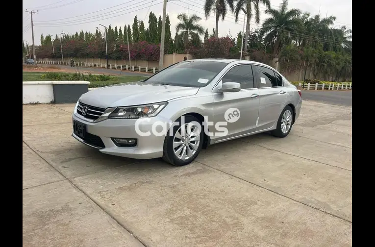 FOREIGN USED 2013 KEYLESS HONDA ACCORD FULL OPTION for sale in Kaduna
