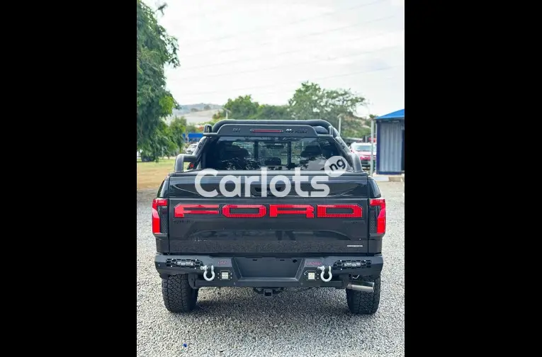 FOREIGN USED 2023 UPGRADED FORD F-150 RAPTOR for sale in Abuja, FCT - thumbnail 5