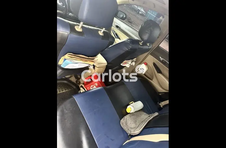 Nigerian Used 2008 HONDA CIVIC for sale in Abuja, FCT - photo 4 of 5
