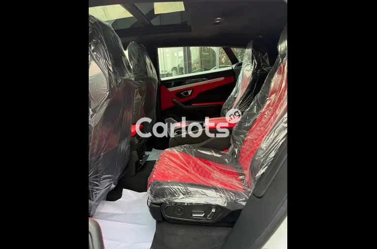 Foreign Used LAMBORGHINI URUS WITH VIP SEATS for sale in Abuja, FCT - thumbnail 3
