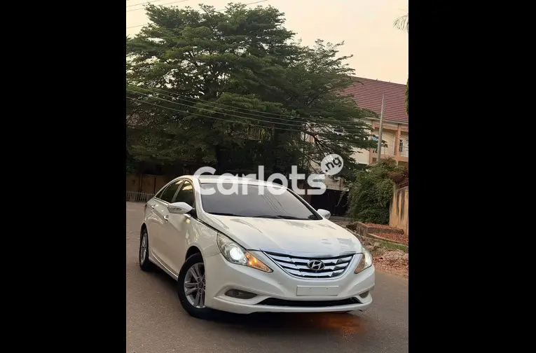 2013 HYUNDAI SONATA for sale in Kaduna, Kaduna - photo 1 of 5