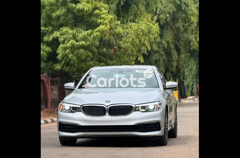 FOREIGN USED 2019 BMW 5 SERIES 530i for sale in Abuja