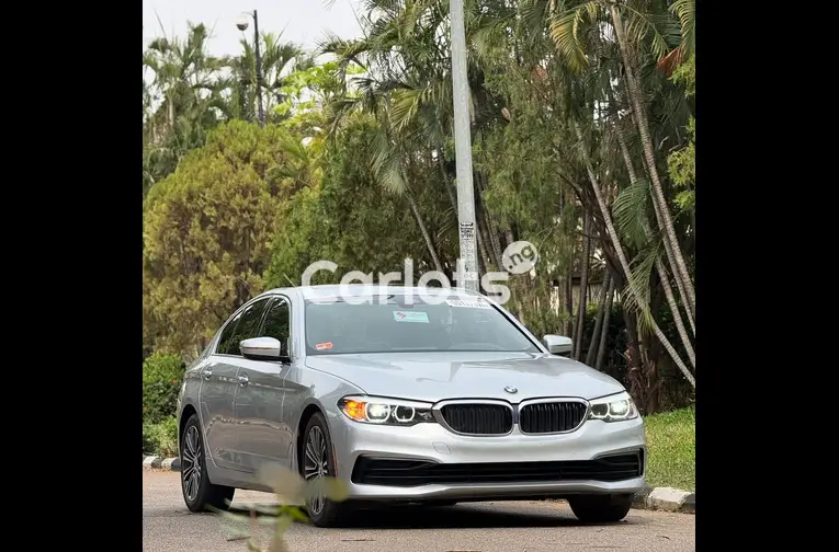 FOREIGN USED 2019 BMW 5 SERIES 530i for sale in Abuja, FCT - thumbnail 3