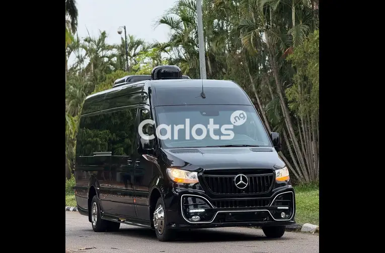 BRAND NEW 2022 MERCEDES BENZ FULL LUXURY SPRINTER for sale in Abuja