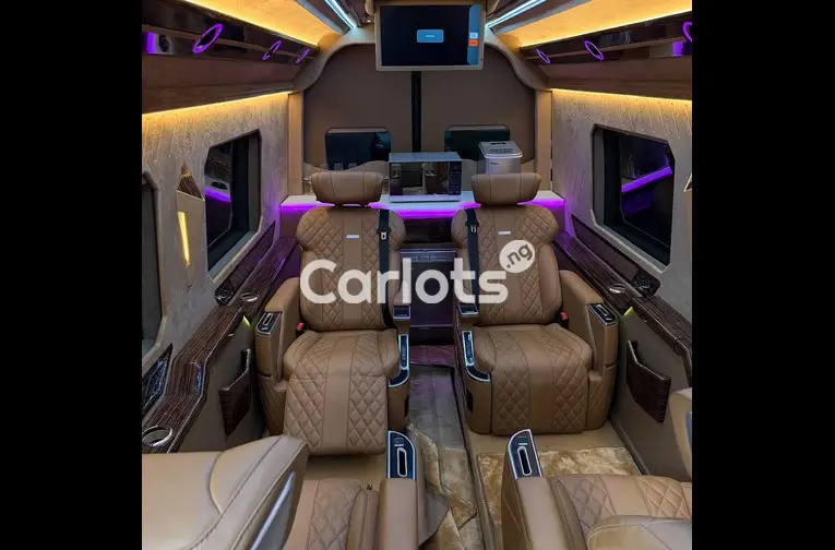 BRAND NEW 2022 MERCEDES BENZ FULL LUXURY SPRINTER for sale in Abuja, FCT - thumbnail 3