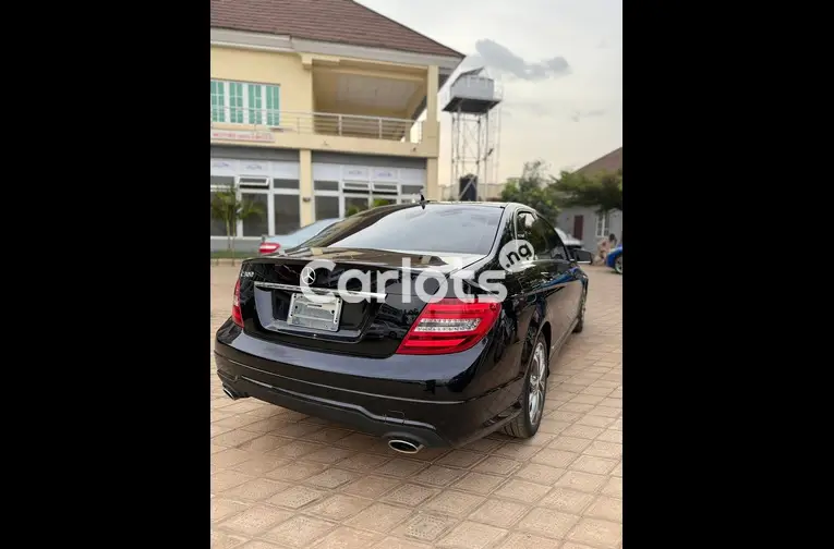 FOREIGN USED 2013 MERCEDES BENZ C300 for sale in Kaduna, Kaduna - photo 5 of 5