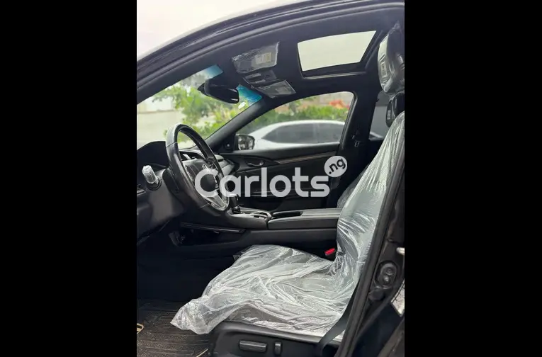 FOREIGN USED 2017 HONDA CIVIC TOURING for sale in Abuja, FCT - photo 2 of 5