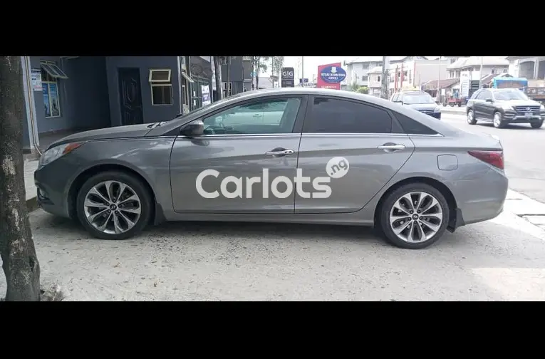 2013 Hyundai Sonata Sport Edition - 2/5