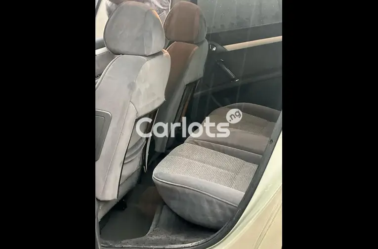 SUPER CLEAN AUTOMATIC PEUGEOT 407 for sale in Kaduna, Kaduna - photo 4 of 5