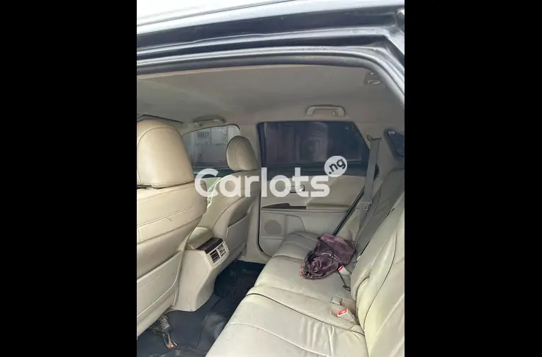 2010 KEYLESS TOYOTA VENZA - 4/5