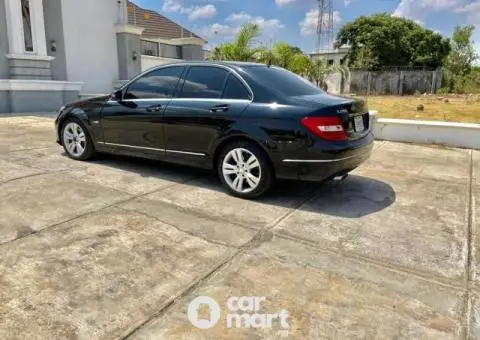 Super clean 2012 Mercedes Benz C250 - 5/5