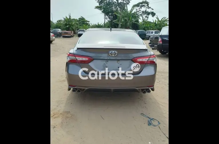2019 Toyota Camry XSE (2.5L 4cyl 8A) Gray - 5/5
