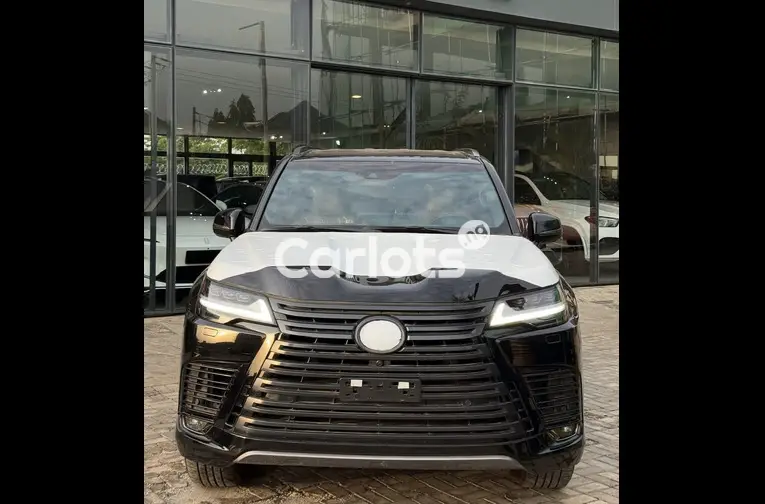 BRAND NEW 2023 LEXUS LX600 for sale in Abuja, FCT - photo 2 of 5