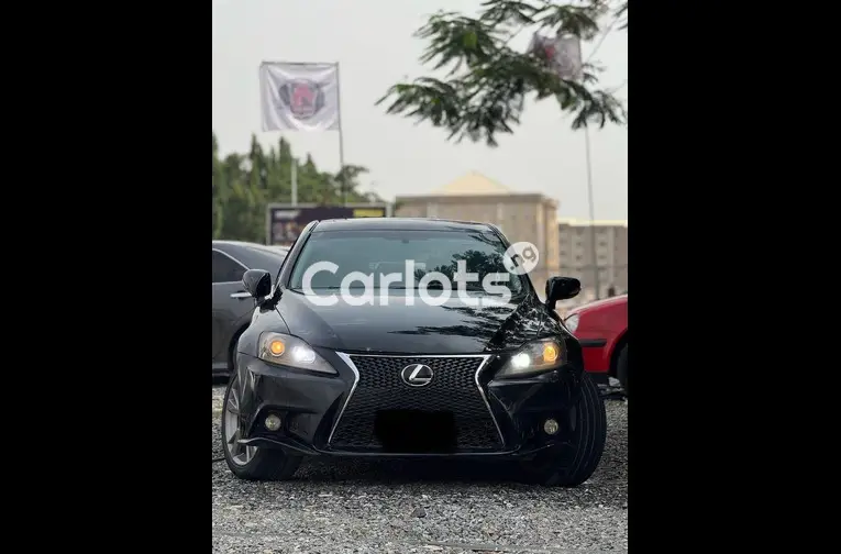 2015 UPGRADED LEXUS IS250 for sale in Abuja