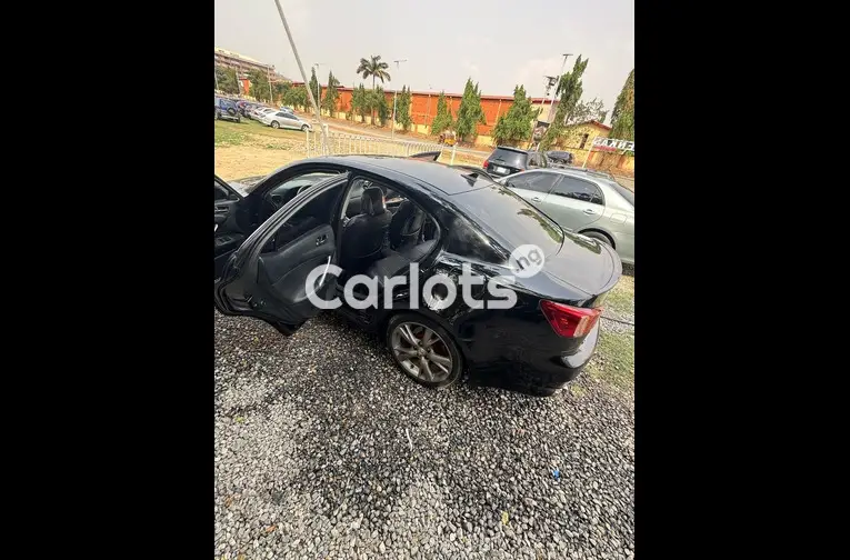 2015 UPGRADED LEXUS IS250 for sale in Abuja, FCT - thumbnail 4