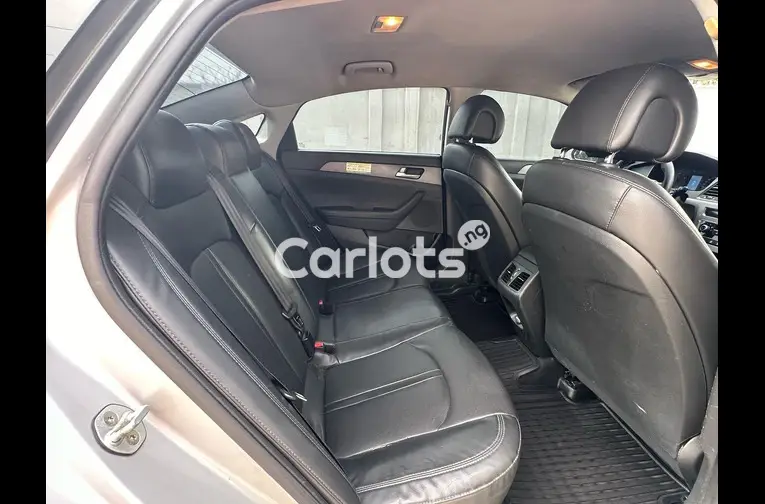 FOREIGN USED 2016 HYUNDAI SONATA LPI for sale in Kaduna, Kaduna - photo 3 of 5