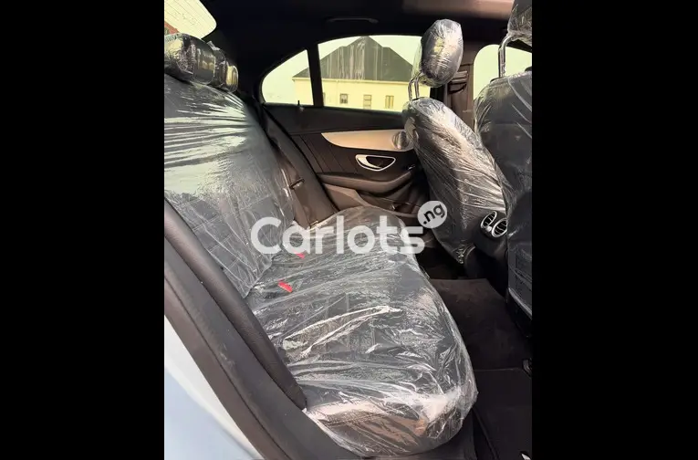 FOREIGN USED 2017 MERCEDES BENZ C450 FULL OPTION for sale in Kaduna, Kaduna - thumbnail 4