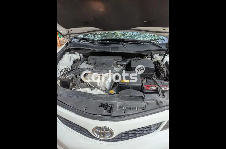 Pre-Owned 2013 Toyota Camry Sport - 4/5