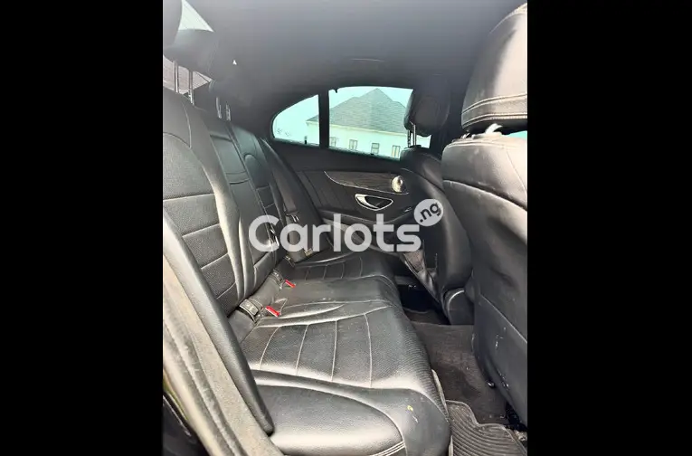 2016 MERCEDES BENZ C300 for sale in Kaduna, Kaduna - thumbnail 4