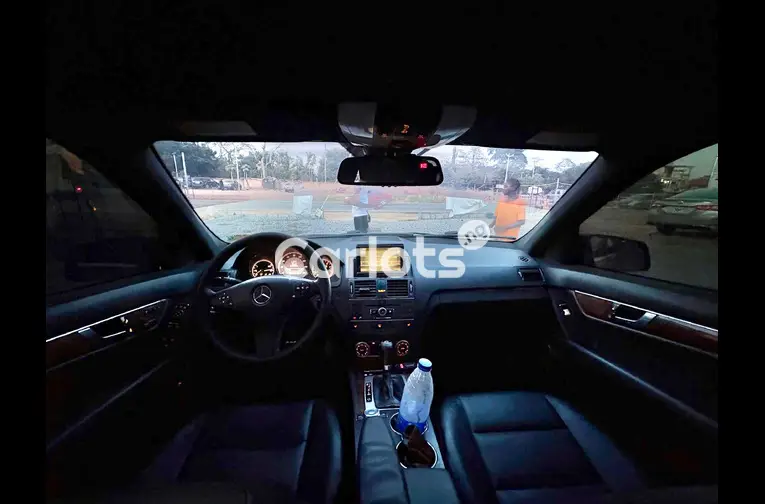 2011 MERCEDES BENZ C300 for sale in Abuja, FCT - thumbnail 2