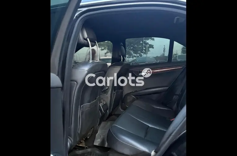 2011 MERCEDES BENZ C300 for sale in Abuja, FCT - photo 3 of 5