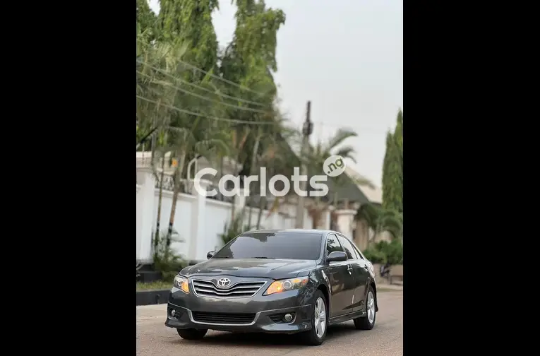 TOKS STANDARD 2010 TOYOTA CAMRY SE for sale in Kaduna