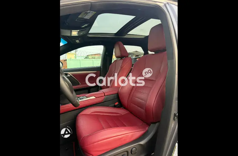 2016/17 Lexus RX 350 F-Sport Full Option - 3/5