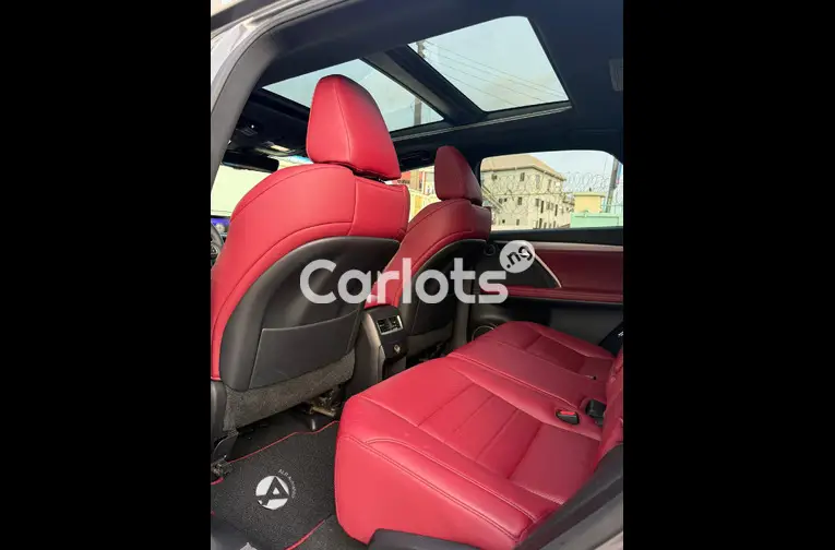 2016/17 Lexus RX 350 F-Sport Full Option - 4/5